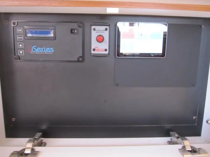 Hurkle Durkle Yacht Photos Pics Control panel of 2024 Catalina 385 sailboat with iSeries technology.