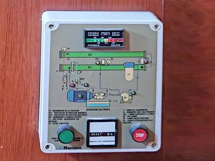  Yacht Photos Pics Control panel on Jeanneau Sun Odyssey 40, 2000 model, featuring buttons and schematic diagram.