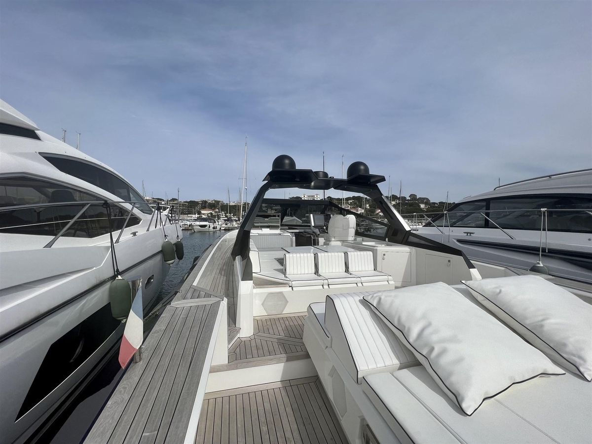 2021 Evo Yachts 58 