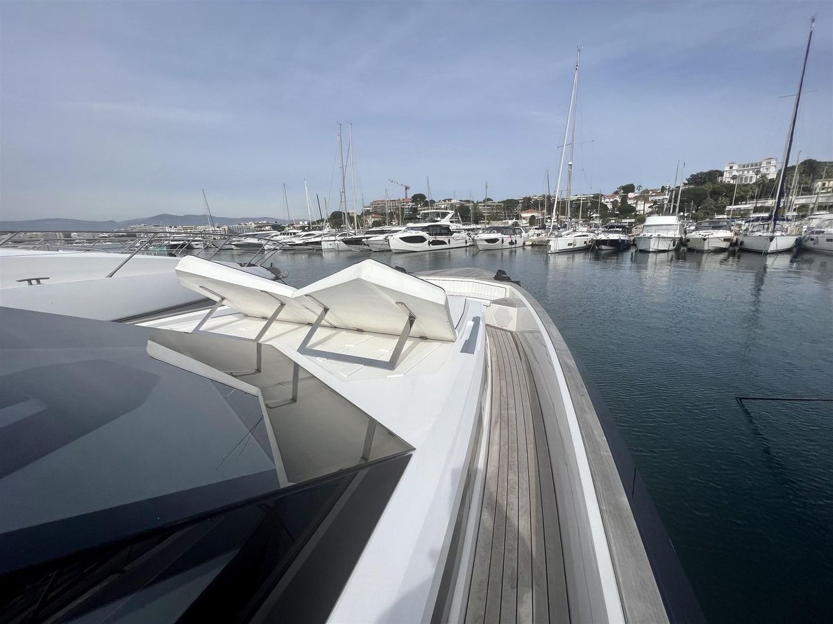 2021 Evo Yachts 58 