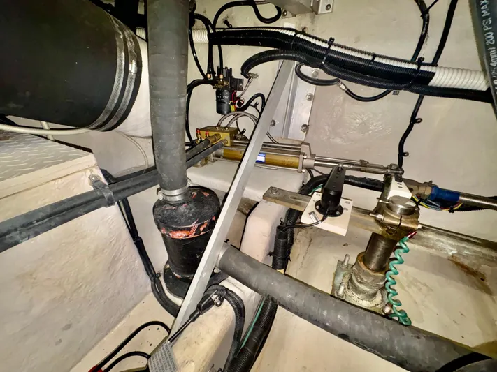 Top Gunns Yacht Photos Pics 