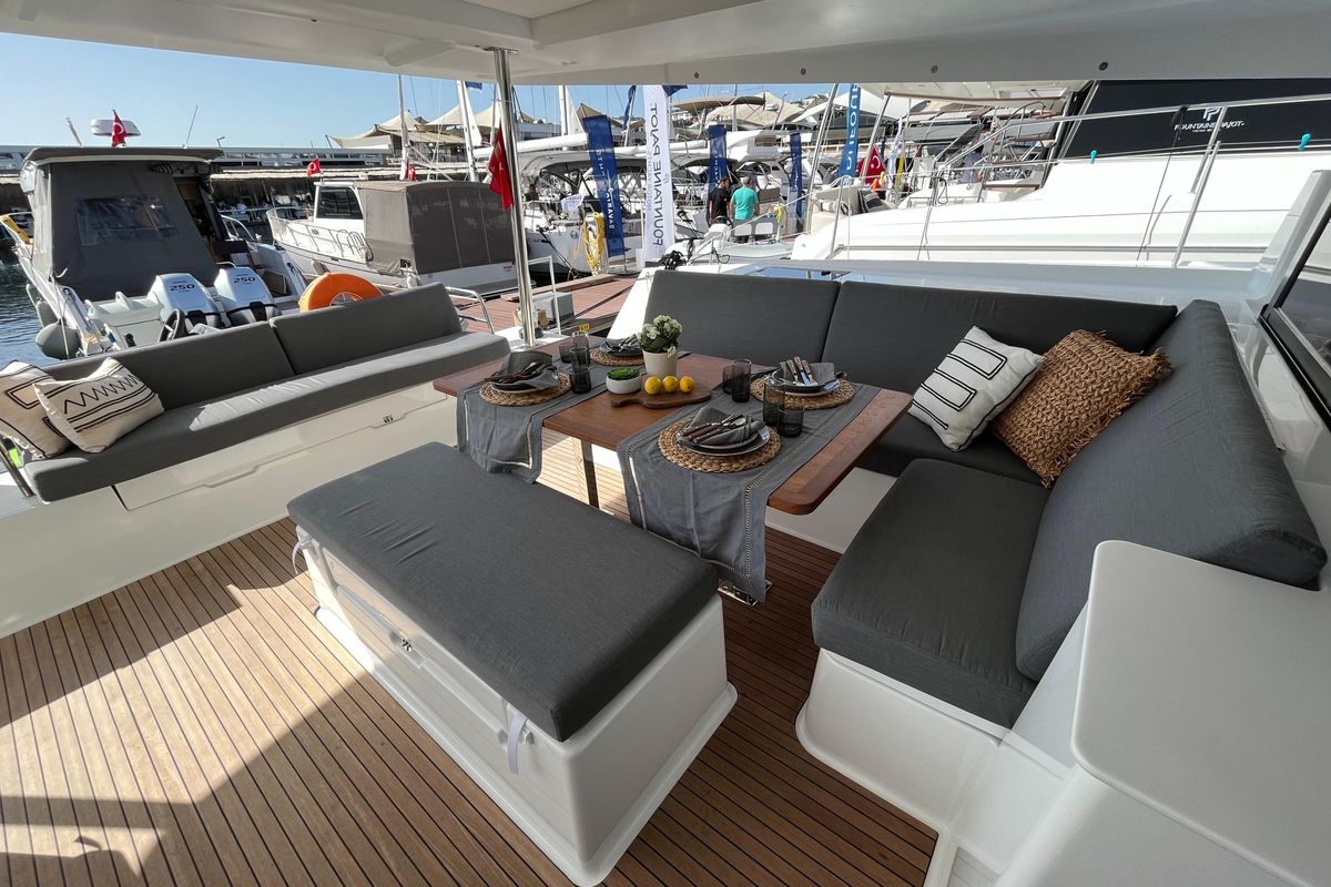 2023 Fountaine Pajot 45 