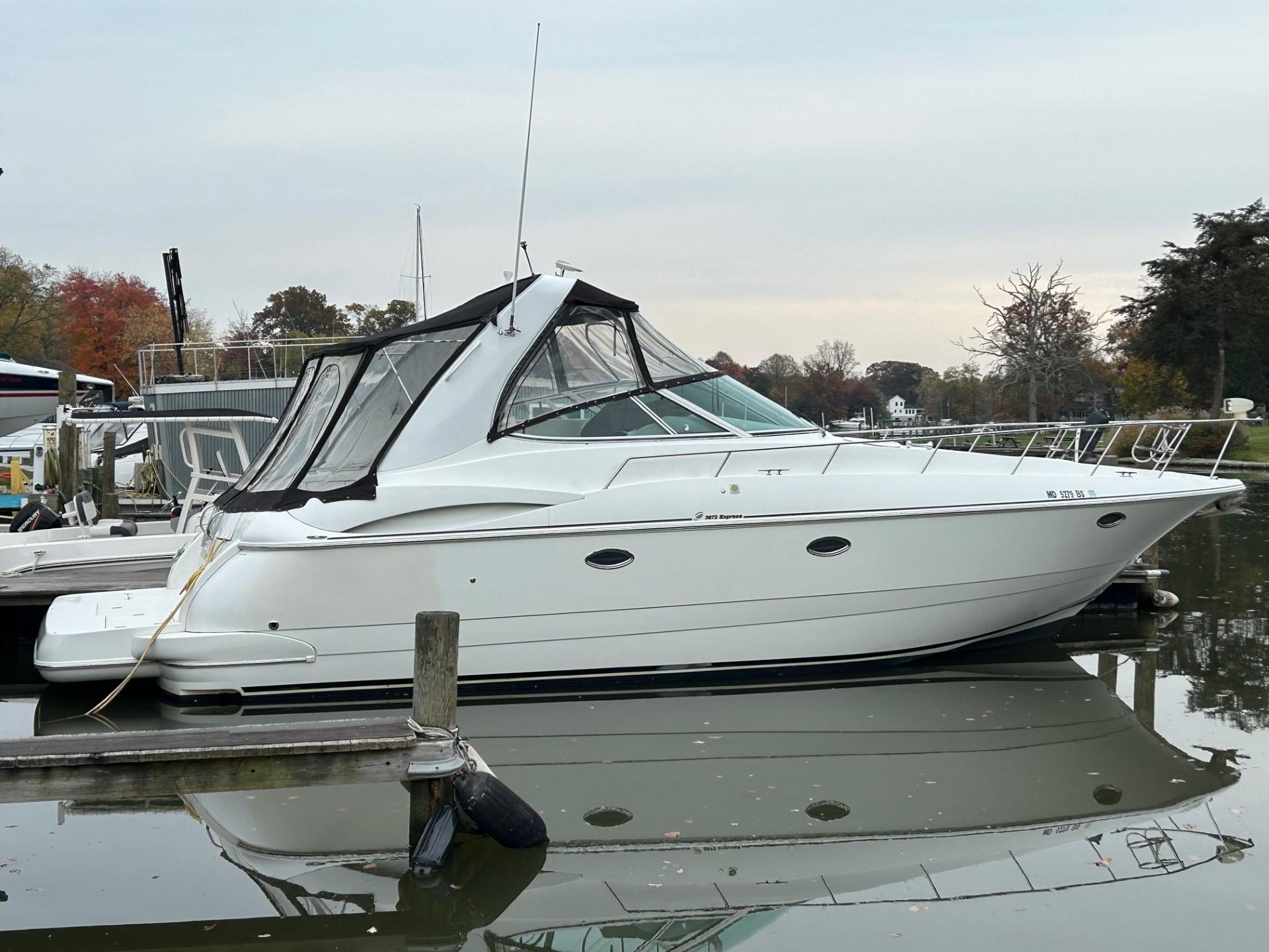 2001 cruisers yachts 3672 express