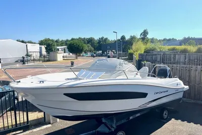 2015 Jeanneau Cap Camarat 7.5 WA SÉRIE 2