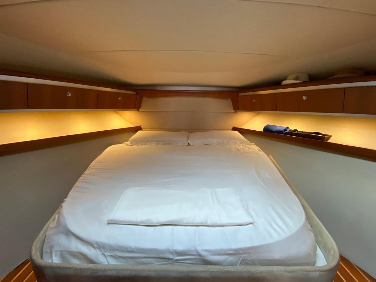 2006 Tiara Yachts 42 