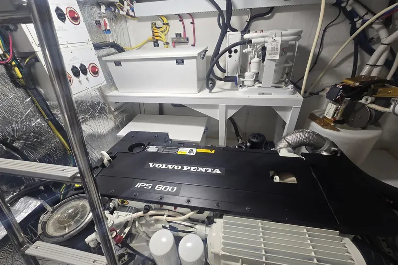  Yacht Photos Pics Engine room of 2018 Cruisers Yachts 50 Cantius with Volvo Penta IPS 600.