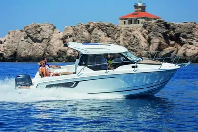 Jeanneau NC 795