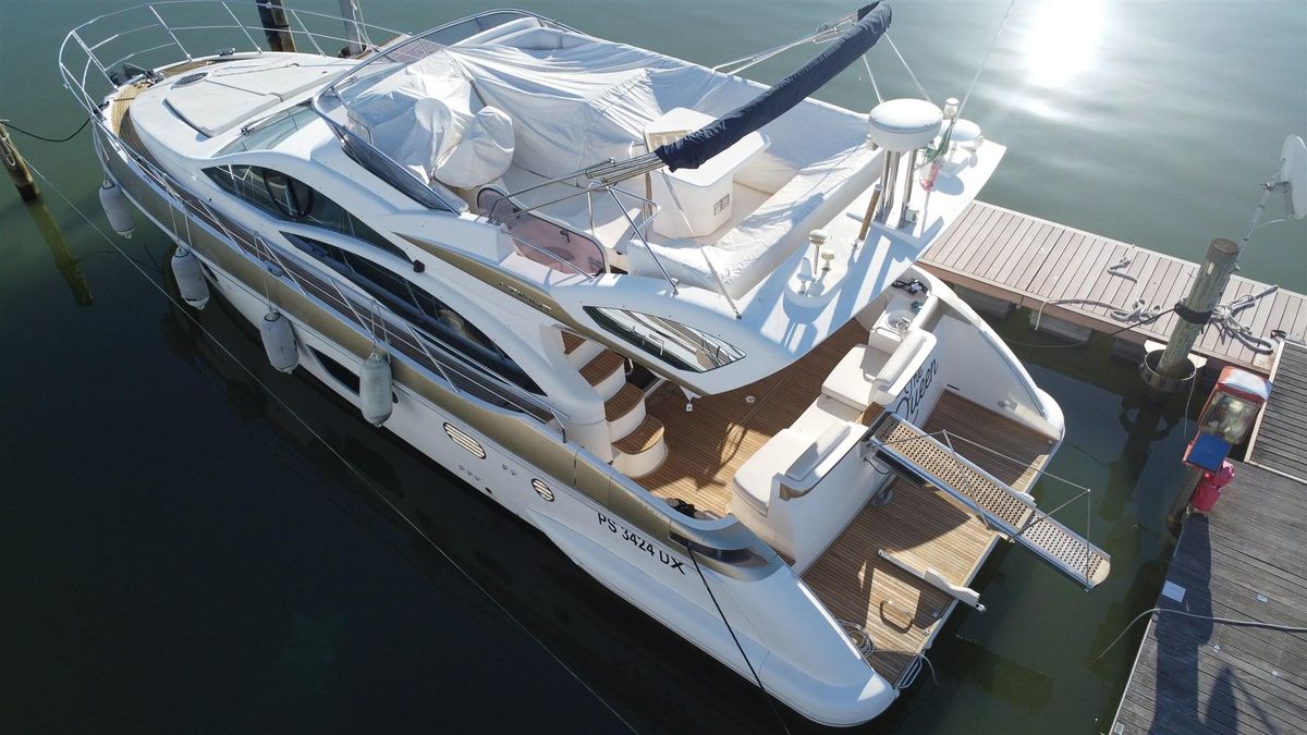 2007 Azimut 46 