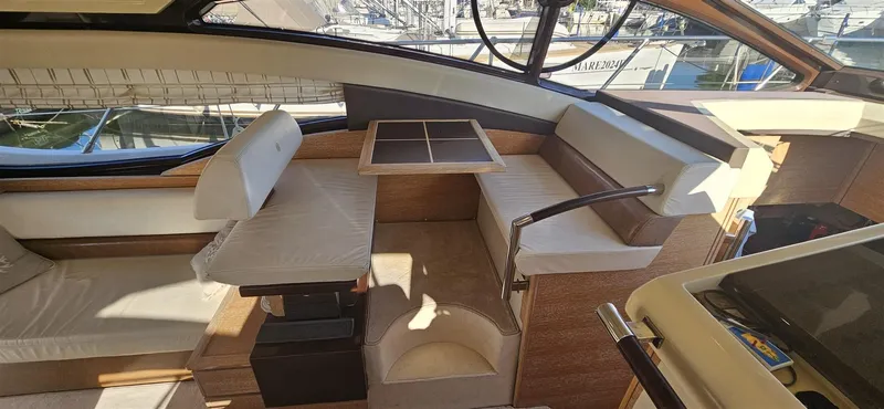  Yacht Photos Pics Azimut 47 Fly