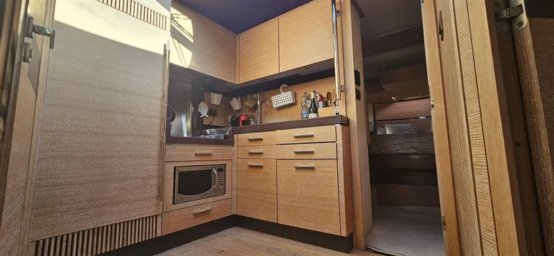  Yacht Photos Pics Azimut 47 Fly