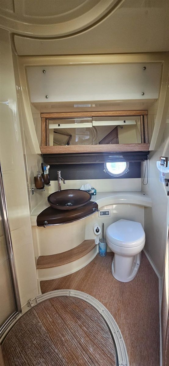 2007 Azimut 46 