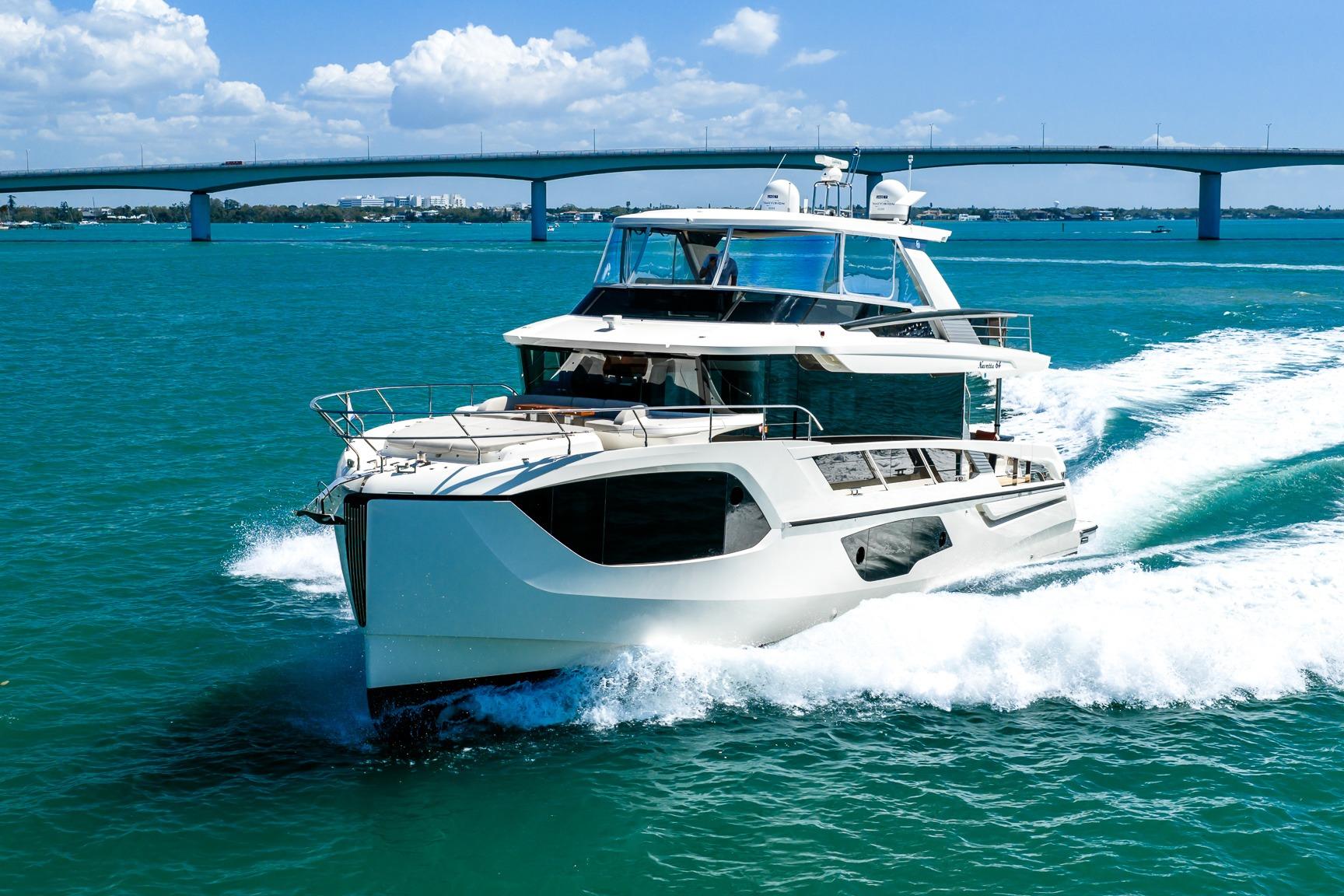 2022 Absolute 64 Navetta