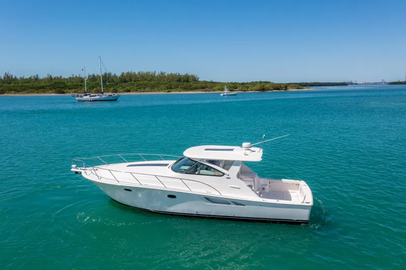 Gioia Yacht Photos Pics 