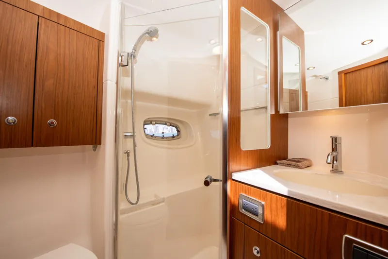 Gioia Yacht Photos Pics 