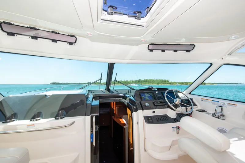 Gioia Yacht Photos Pics 