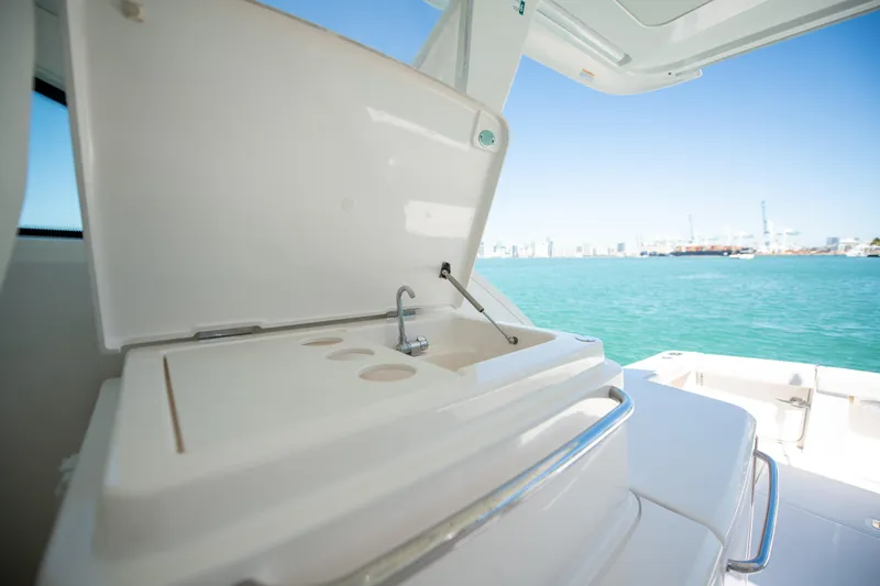 Gioia Yacht Photos Pics 