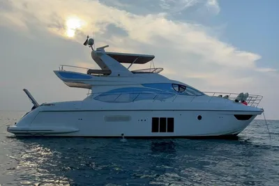 Azimut 53