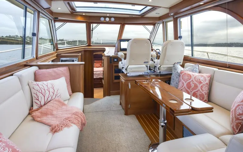 Patriot Yacht Photos Pics 