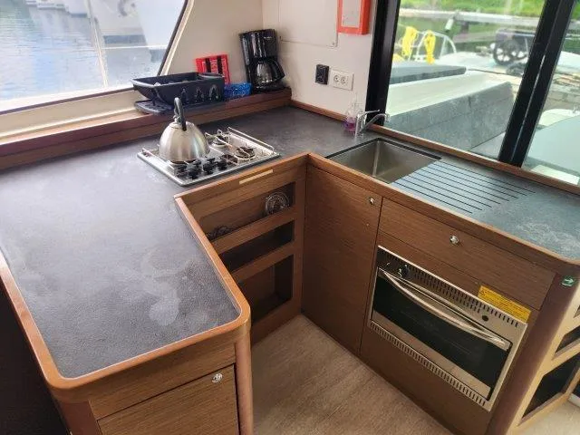 Apres Sail Yacht Photos Pics Lagoon 42