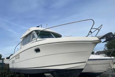 2005 Jeanneau Merry Fisher 805