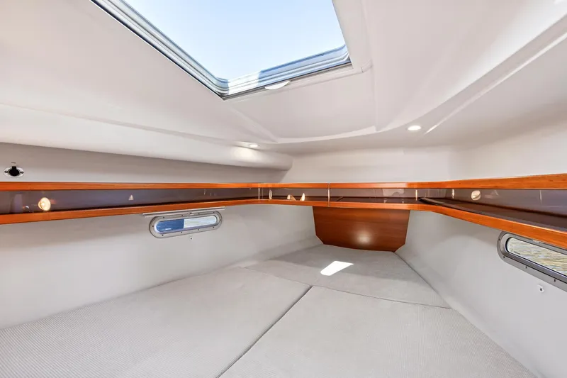 Wingman Yacht Photos Pics 