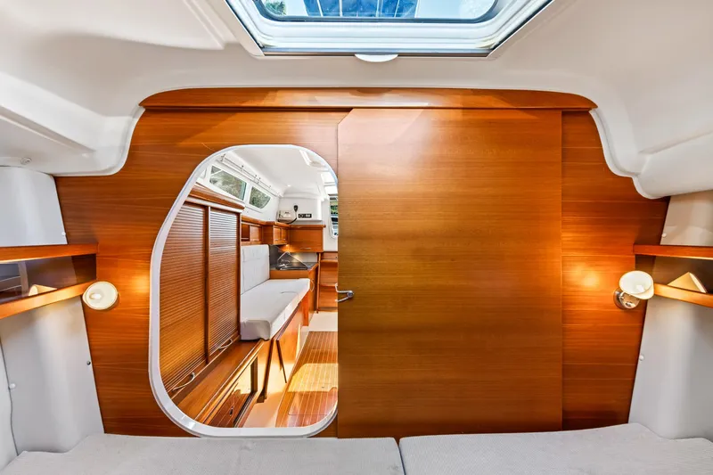 Wingman Yacht Photos Pics 