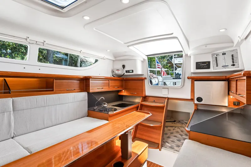 Wingman Yacht Photos Pics 