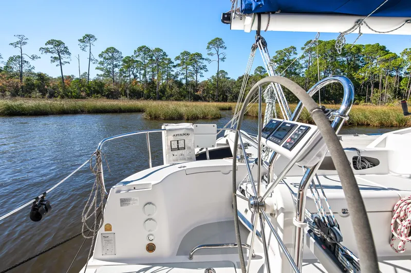 Wingman Yacht Photos Pics 