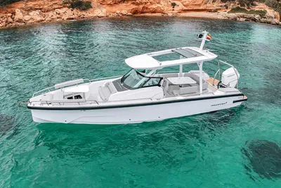 2026 Axopar 29 Sun-Top