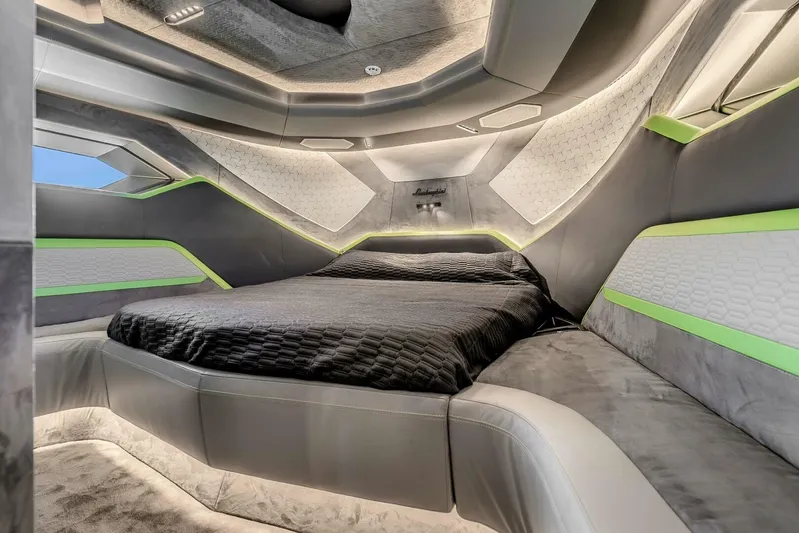 Aspen And Delilah Yacht Photos Pics 2023 Tecnomar 63 Lamborghini - Master Stateroom