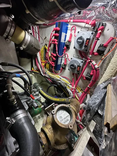 Paradigm Yacht Photos Pics 