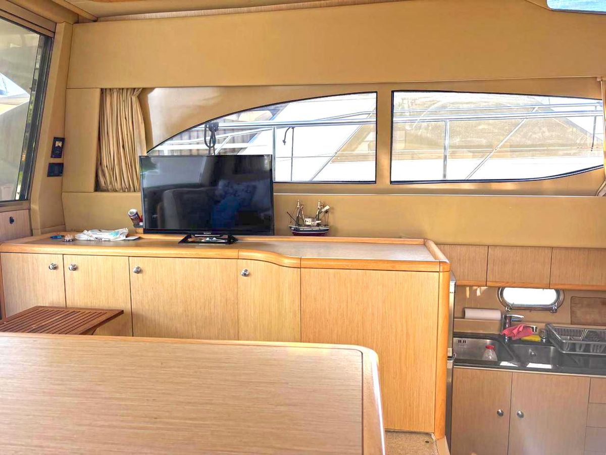 2005 Ferretti Yachts 53 