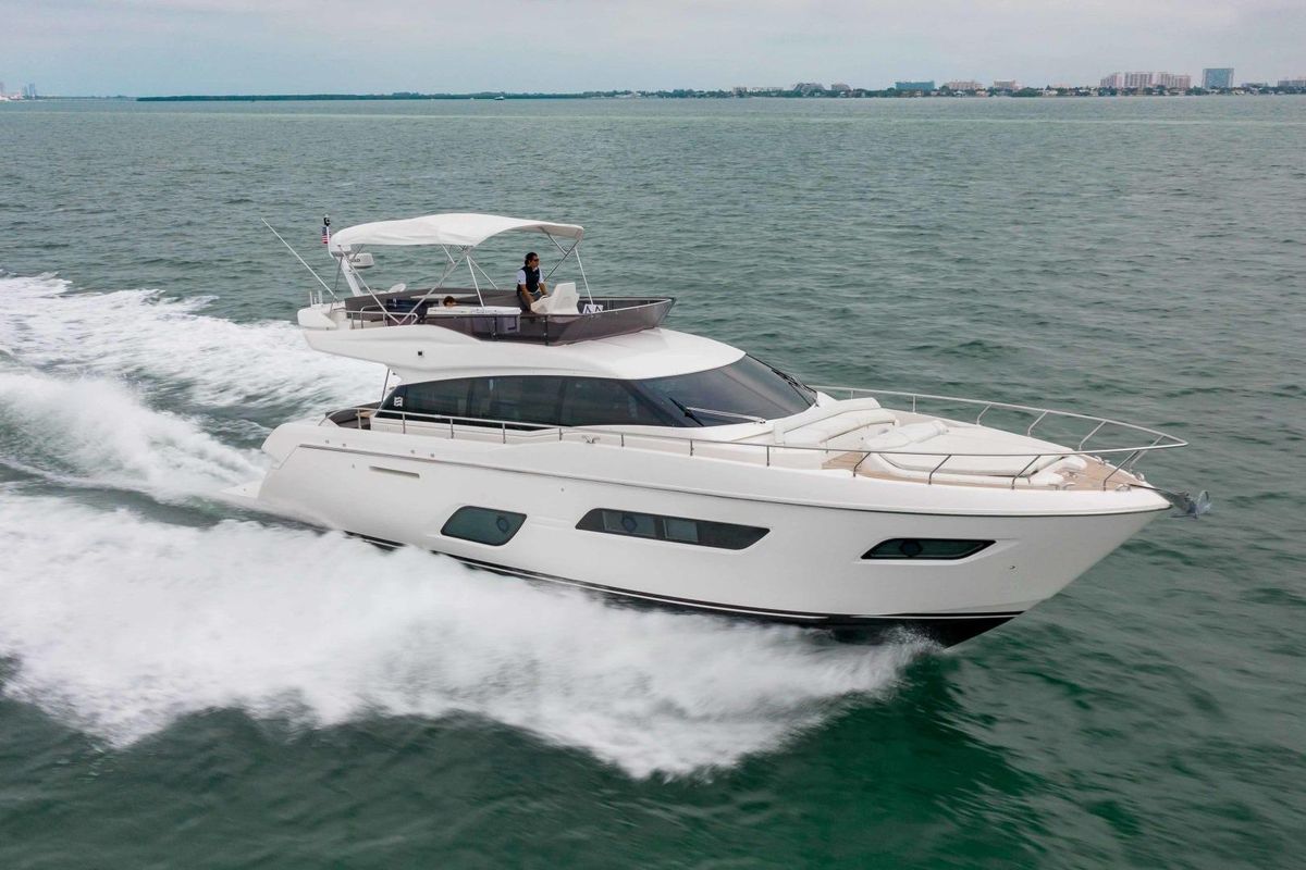 2018 Ferretti Yachts 55 