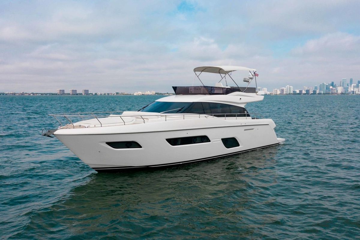 2018 Ferretti Yachts 55 