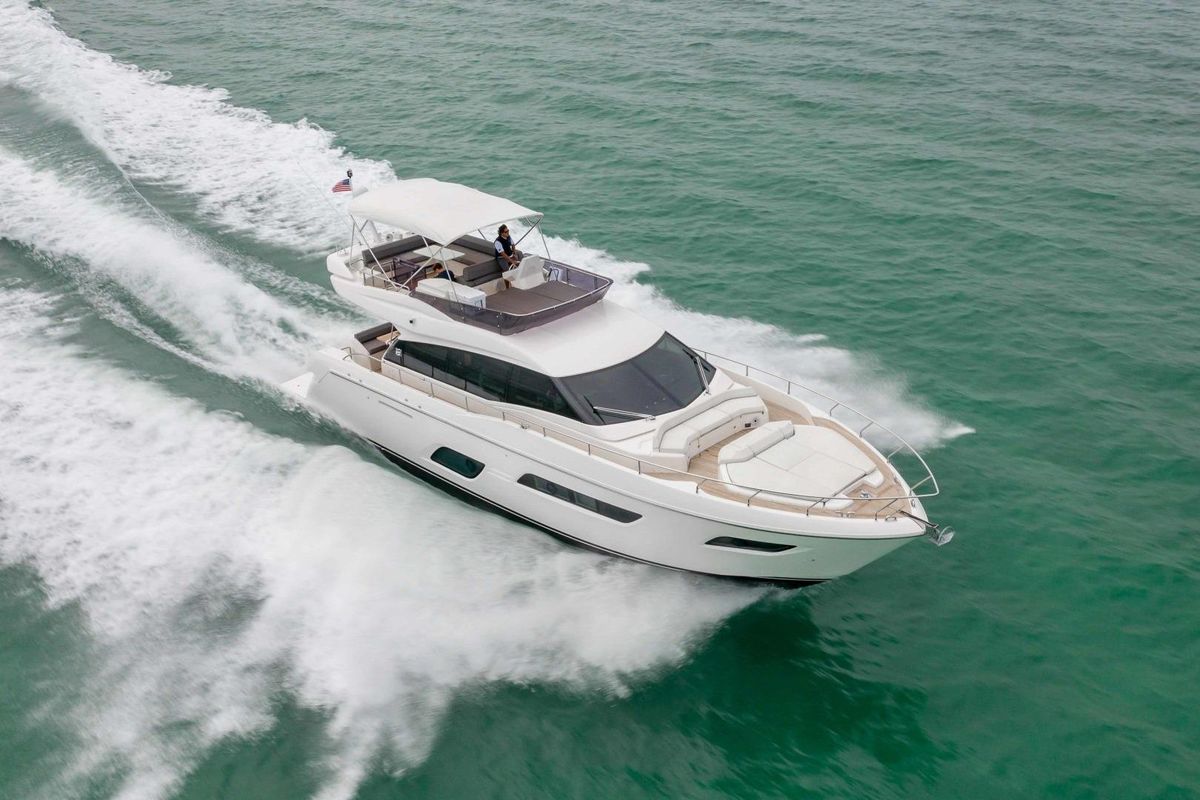 2018 Ferretti Yachts 55 