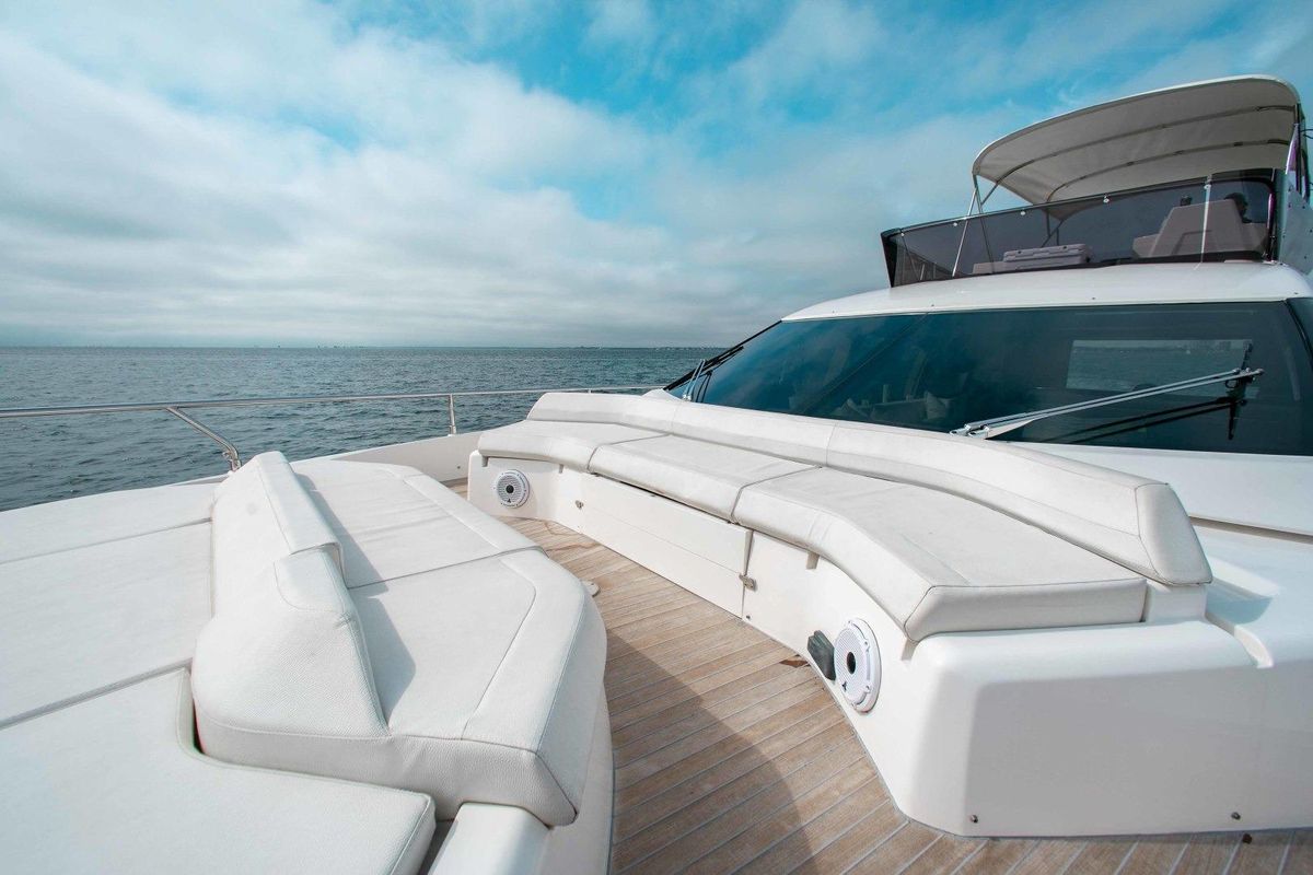 2018 Ferretti Yachts 55 