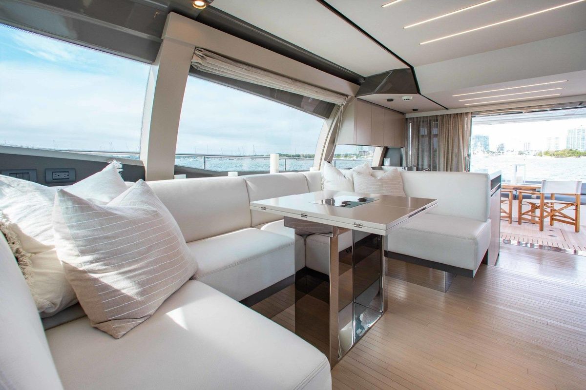 2018 Ferretti Yachts 55 