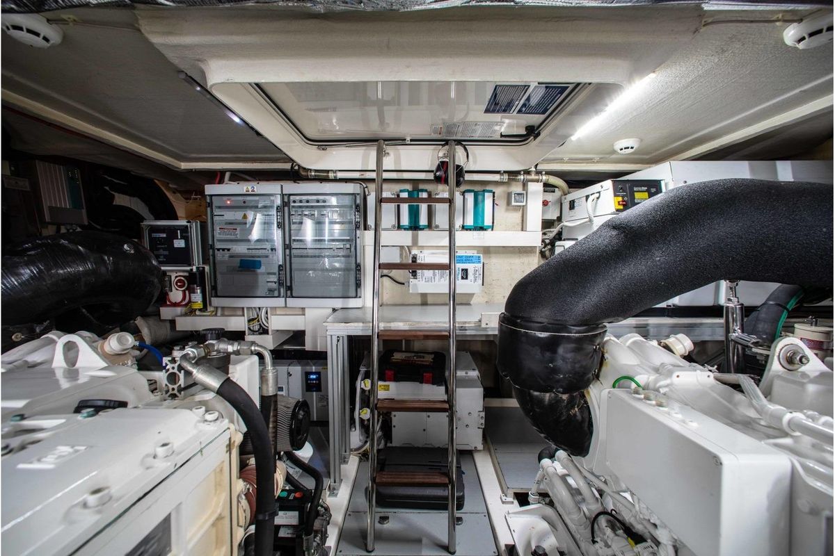 2018 Ferretti Yachts 55 