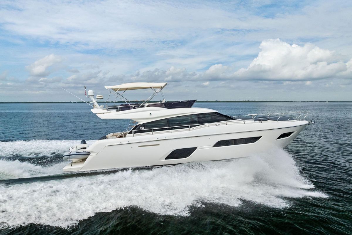 2018 Ferretti Yachts 55 