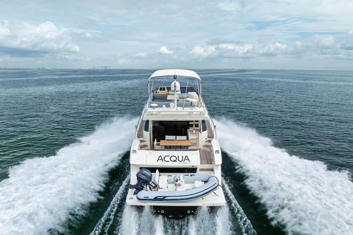 2018 Ferretti Yachts 55 