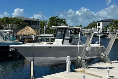 Sea Hunt Ultra 275 SE