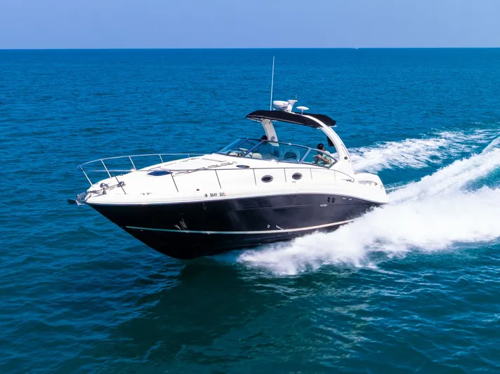 Well Hung Jury Yacht Photos Pics 