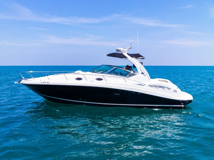 Well Hung Jury Yacht Photos Pics 