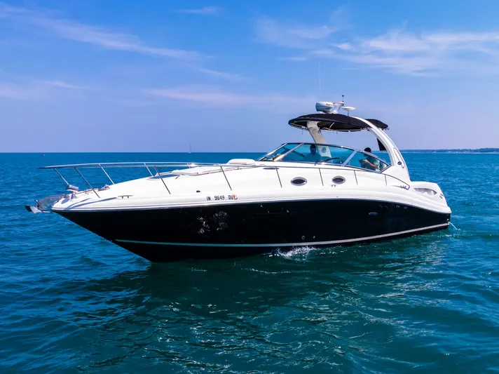 Well Hung Jury Yacht Photos Pics 