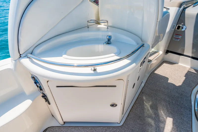 Well Hung Jury Yacht Photos Pics 