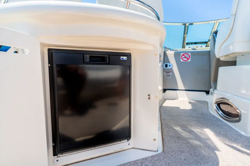 Well Hung Jury Yacht Photos Pics 