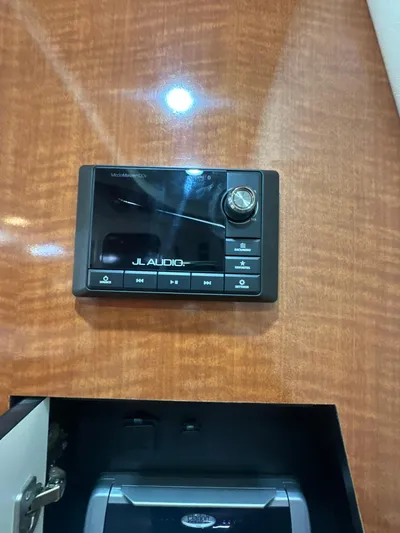 Don't Blink Yacht Photos Pics 