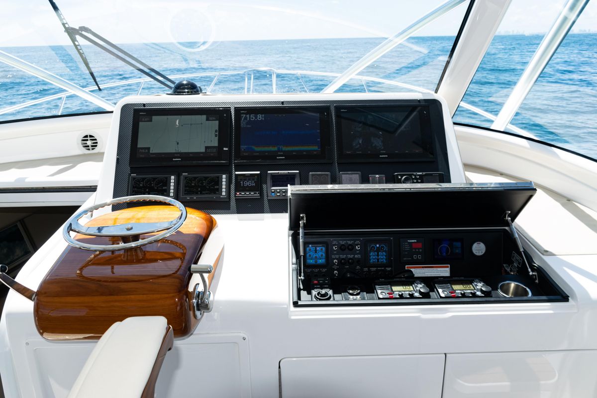 2019 Viking 44 