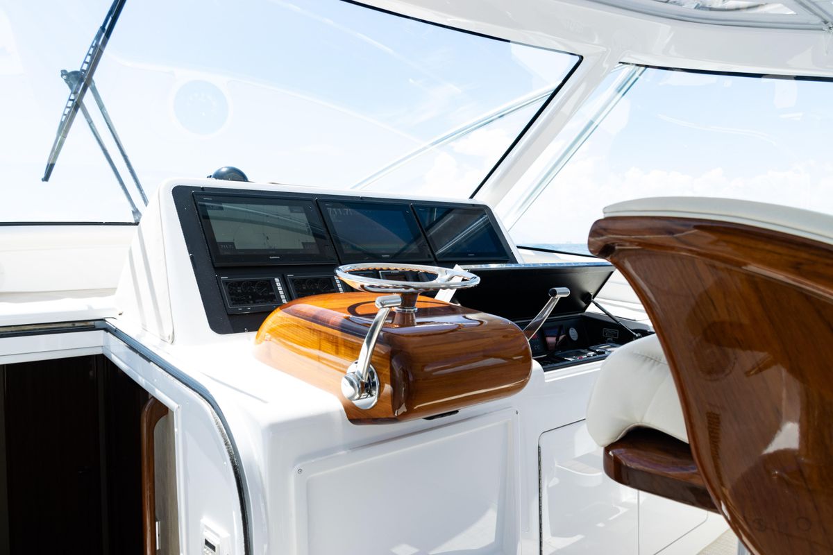 2019 Viking 44 