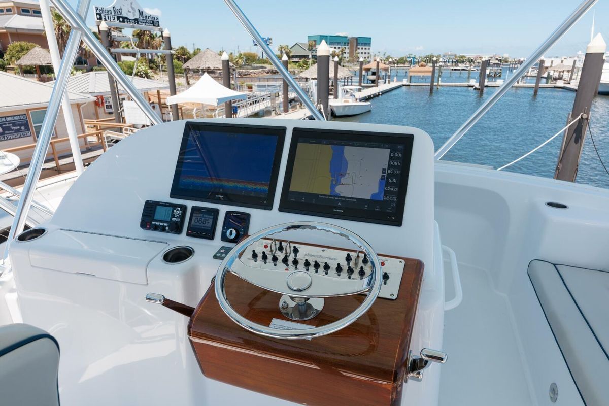 2018 Hatteras 44 